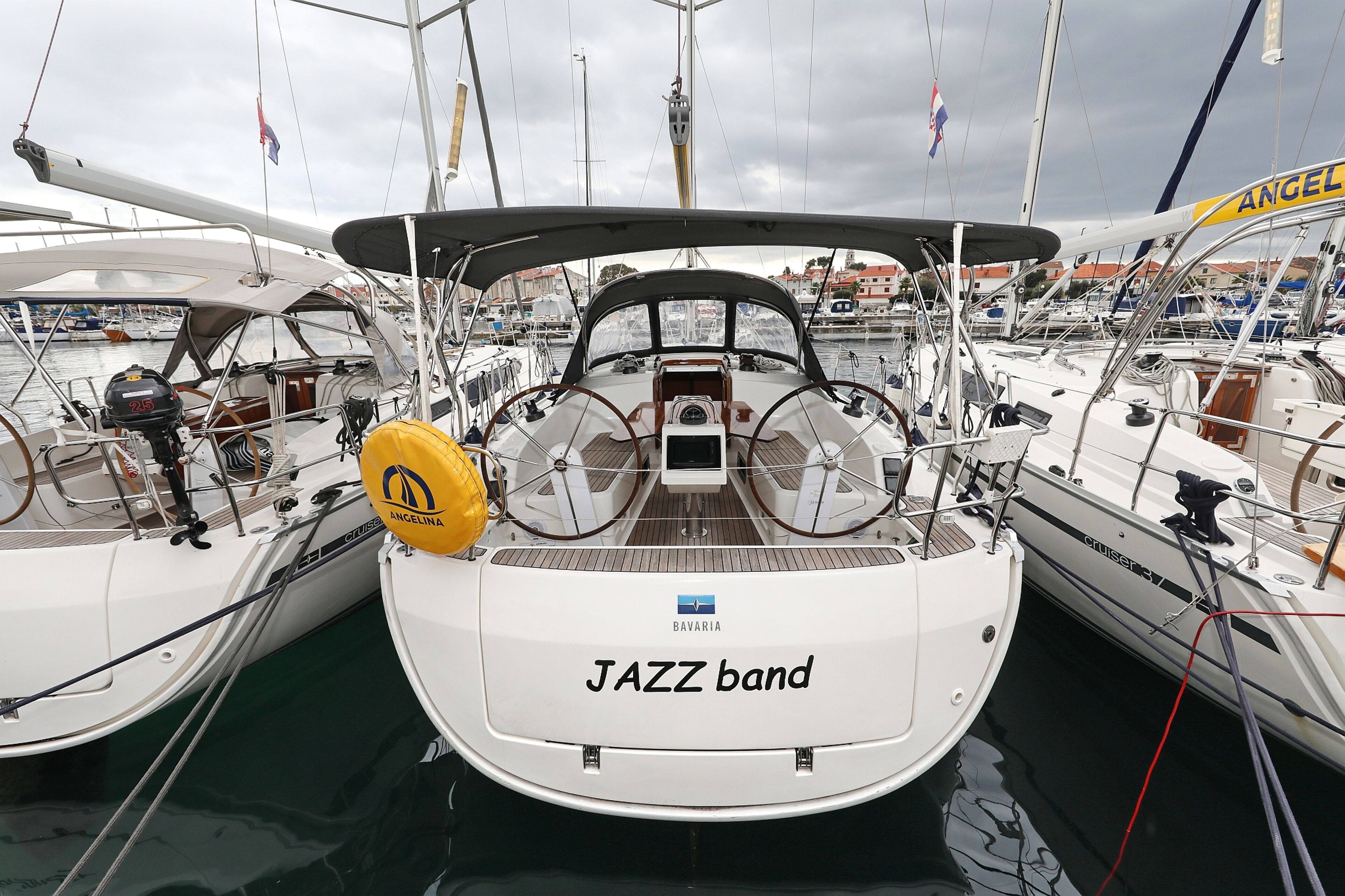 Bavaria Cruiser 37 - 3 cab. Jazz Band