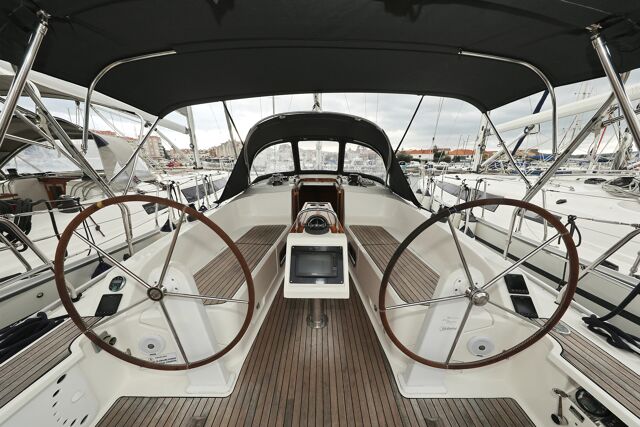 Bavaria Cruiser 37 - 3 cab. Jazz Band