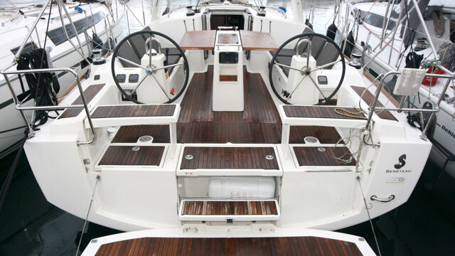 Oceanis 38 - 3 cab. Olli