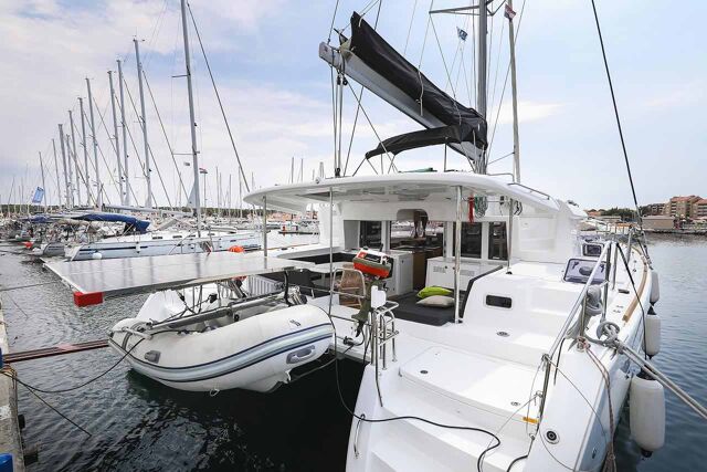 Lagoon 450 F - 4 + 2 cab. Sunce