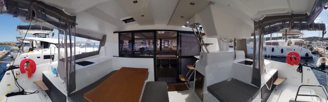 Fountaine Pajot Astrea 42 - 4 + 2 cab. Wild Baleine