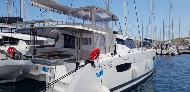 Fountaine Pajot Astrea 42 - 4 + 2 cab. Wild Baleine