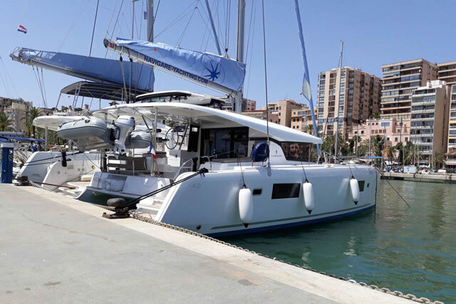 Lagoon 42 - 4 + 2 cab. l'Argonaute 461/2025