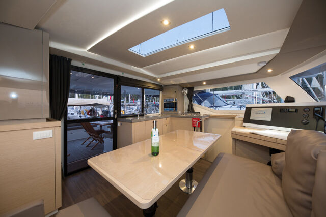 Fountaine Pajot Lucia 40 - 4 cab. Sunrise