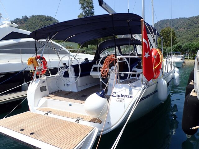 Bavaria Cruiser 41 - 3 cab. Cadenza