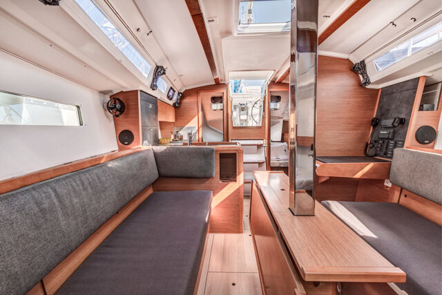 Sun Odyssey 349 Pella