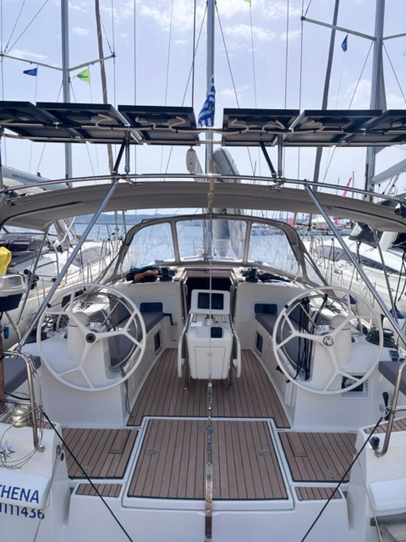 Sun Odyssey 479 - 4 cab. Athena