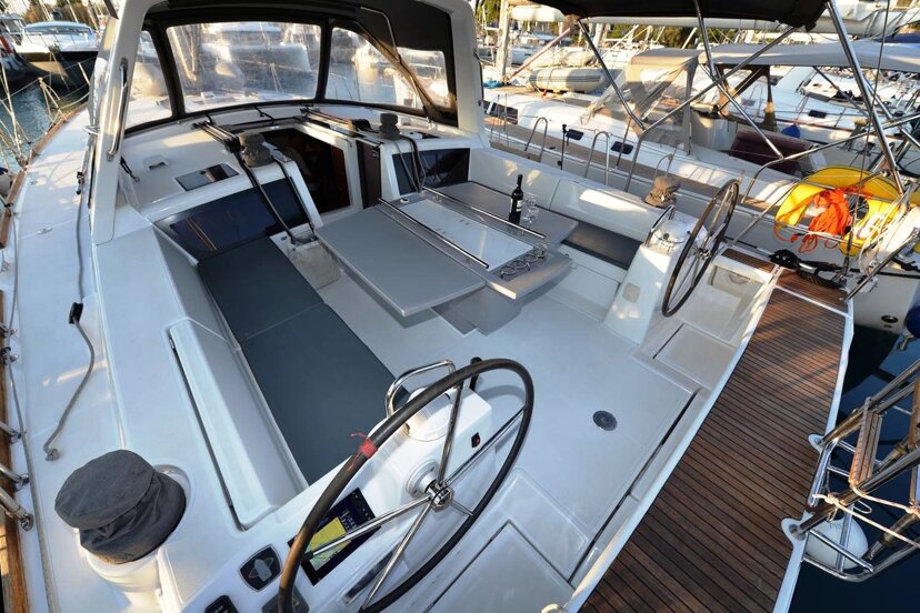 Oceanis 48 - 5 cab. Pherousa