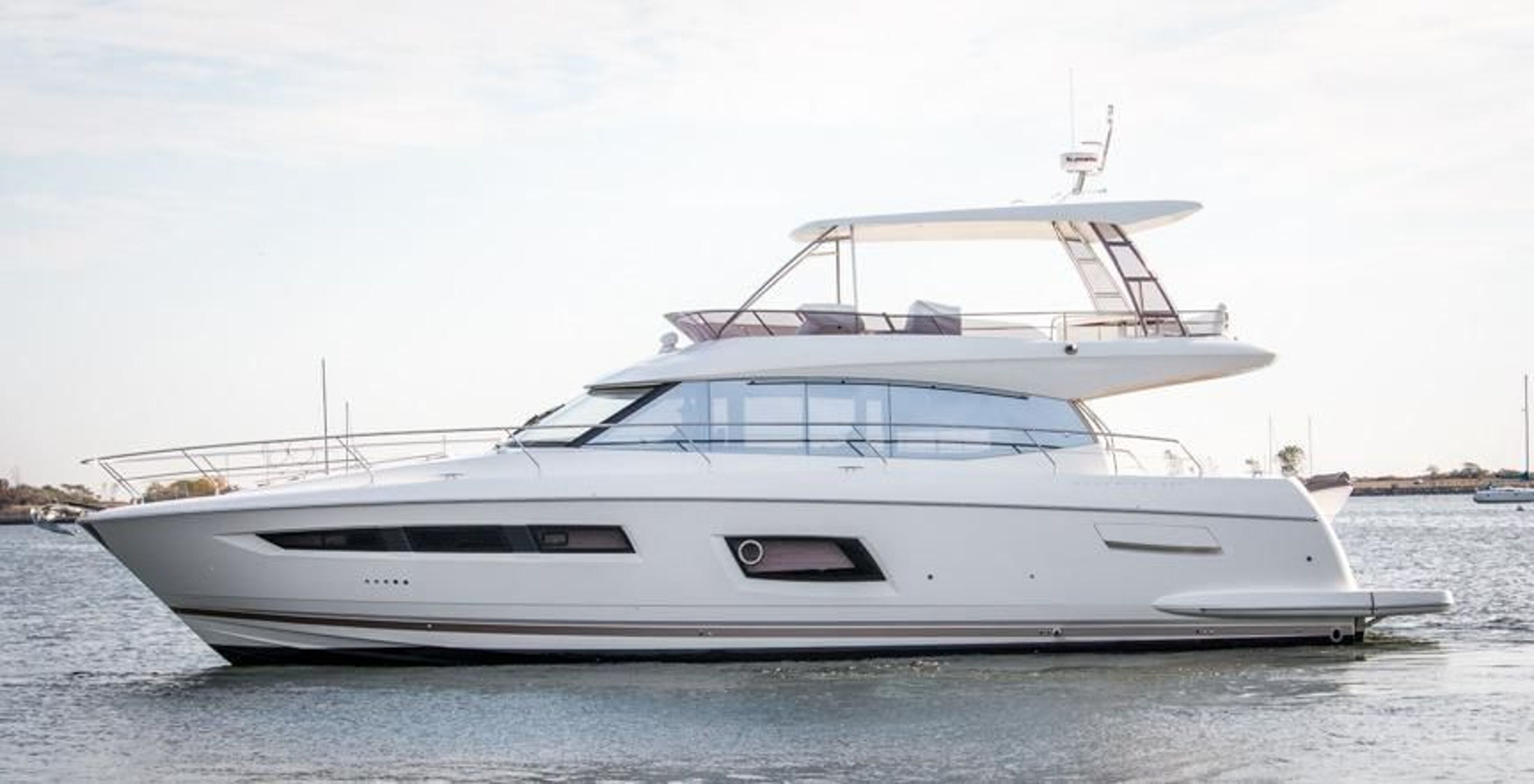 Prestige 550 Flybridge Rock