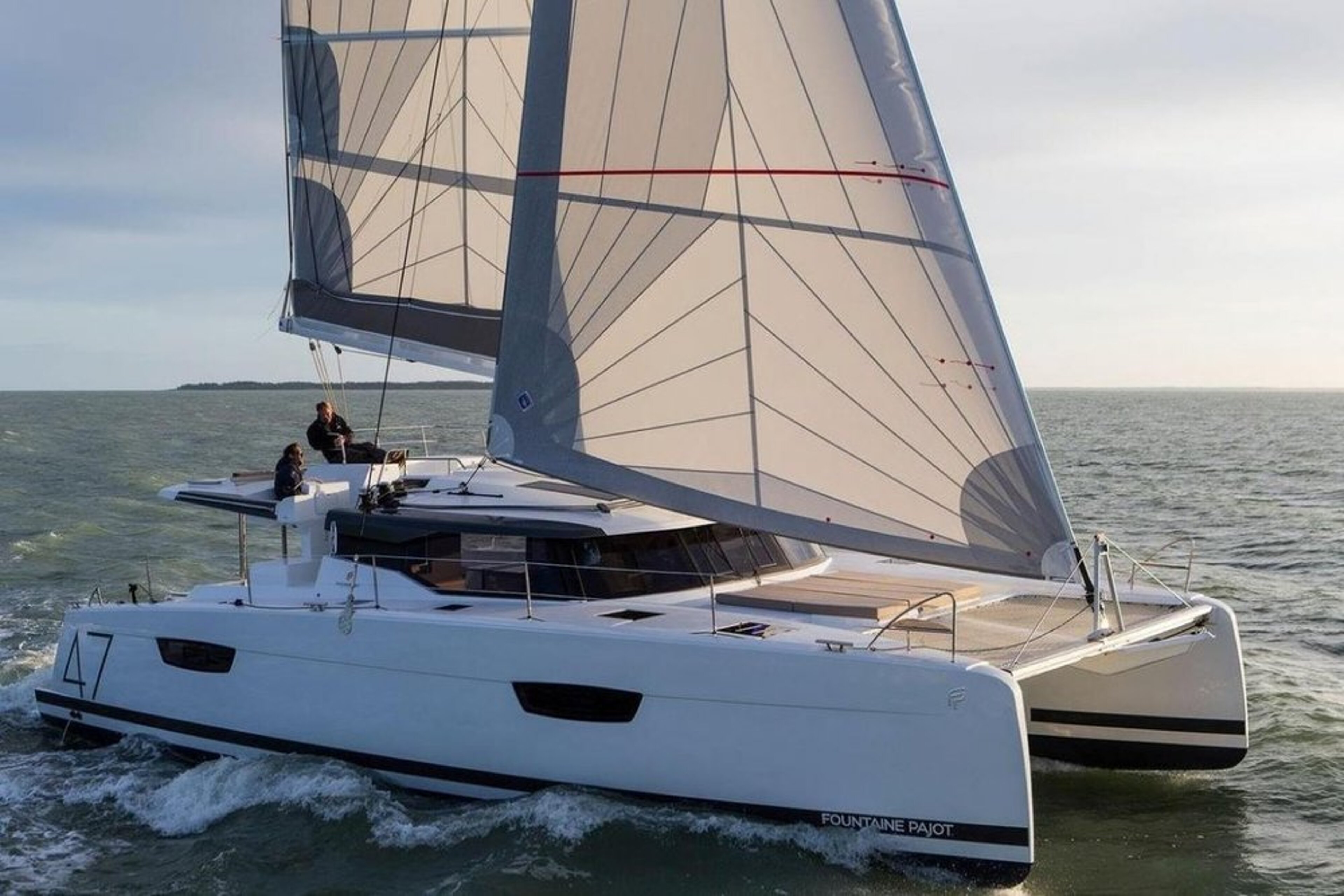 Fountaine Pajot Saona 47 Quintet - 5 + 1 cab. Red Rose