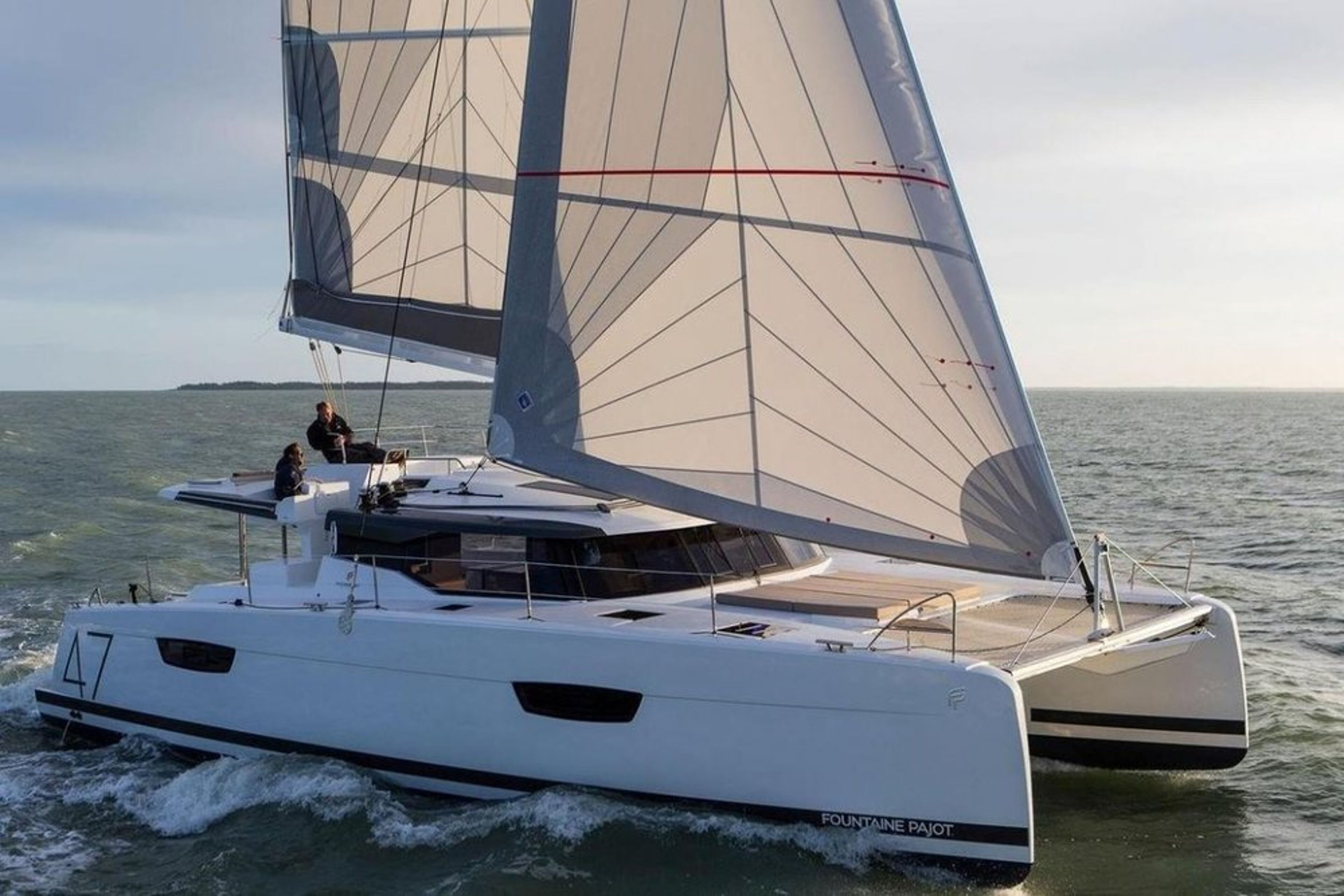 Fountaine Pajot Saona 47 Quintet - 5 + 1 cab. Red Rose